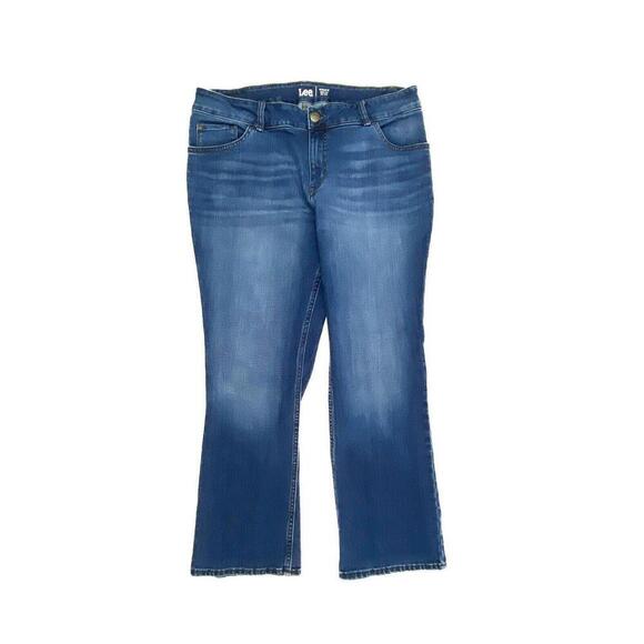 Lee Regular Fit Bootcut Mid Rise Women's size 18WP Dark Wash Blue Denim Jeans - Picture 1 of 4